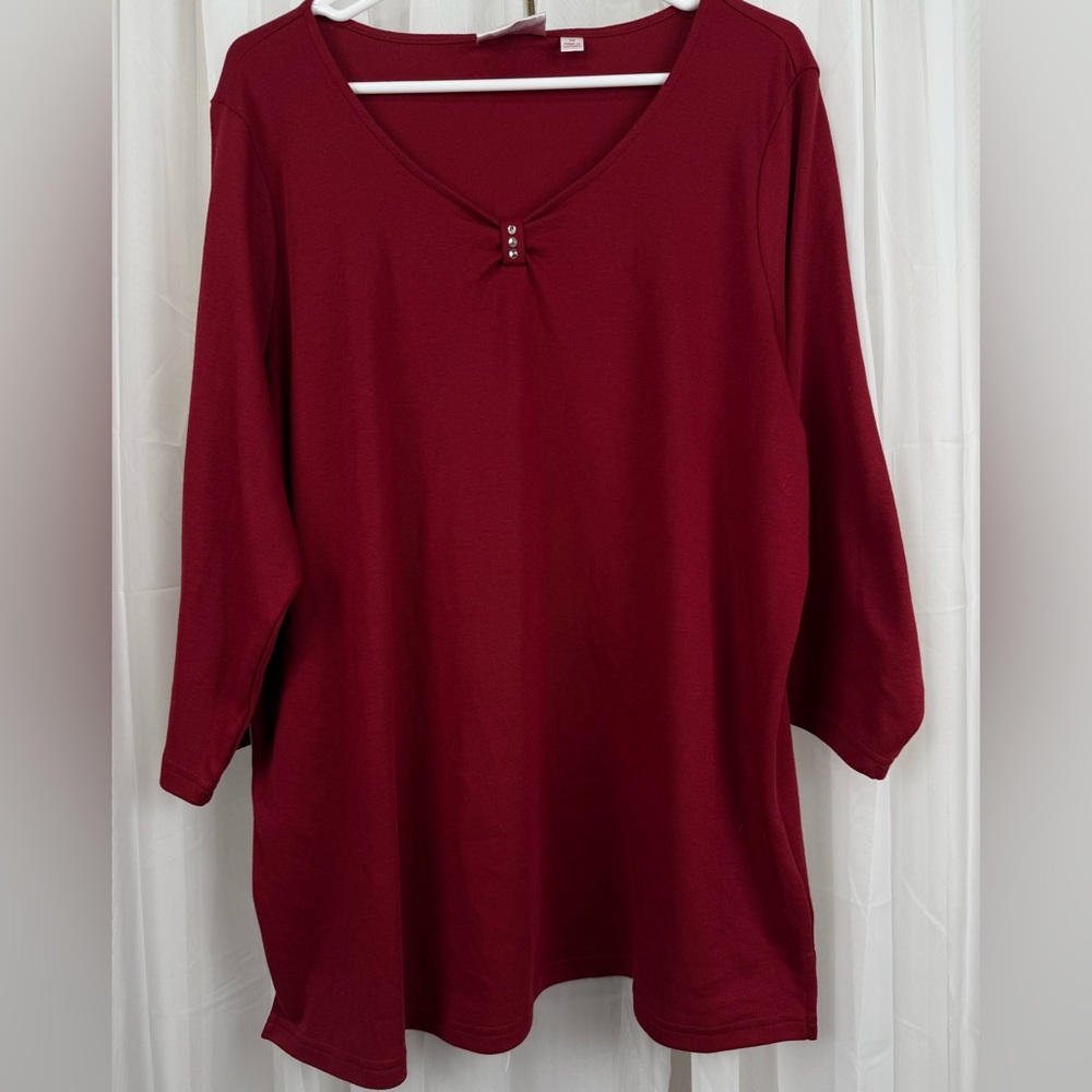 Quacker Factory 1X Red V-Neck Rhinestone Top 3/4 Sleeve Plus Size